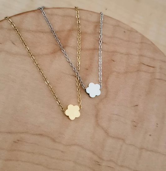 Tiny Flower Necklace